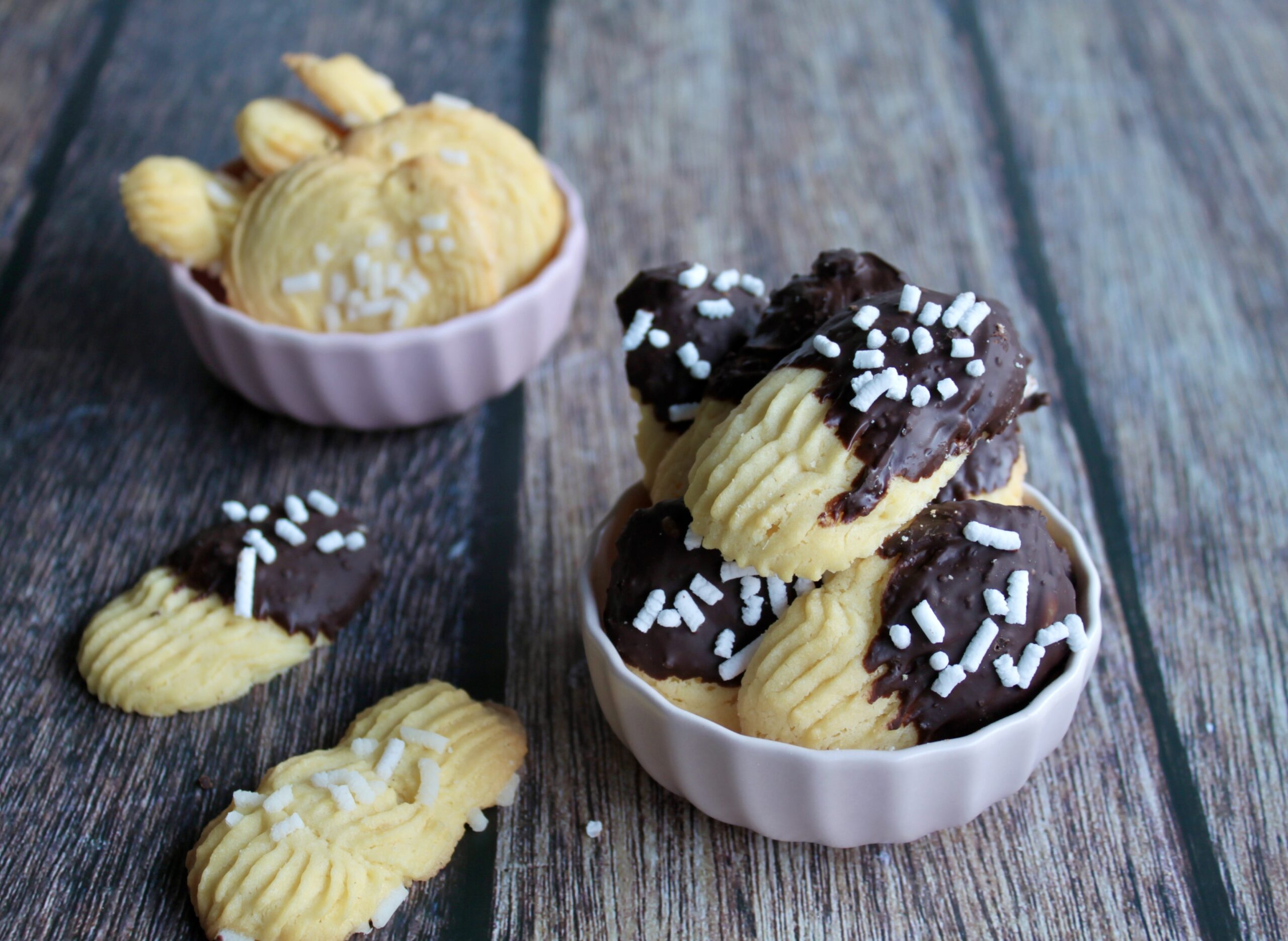 Biscoitos de massa amanteigada: receita simples (Meneghini)