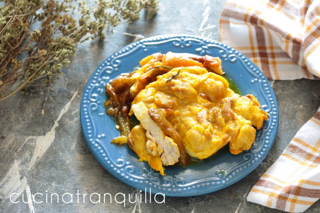 Bife de frango ao açafrão na fritadeira sem óleo