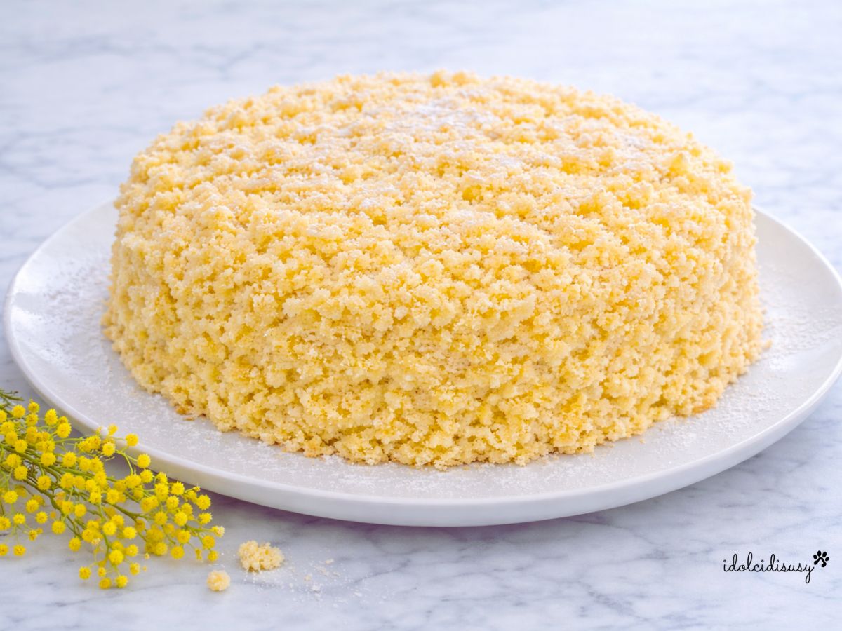 Torta mimosa com gotas de chocolate: macia e fácil