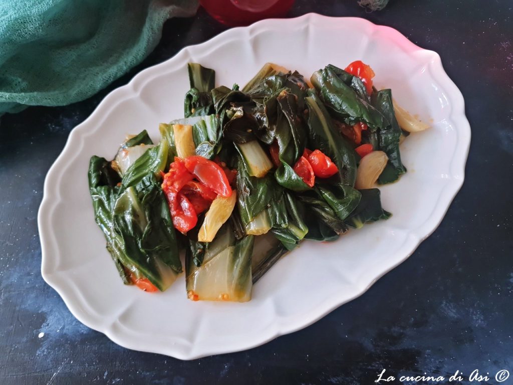 acelga com tomate na frigideira, acompanhamento pronto em 20 minutos