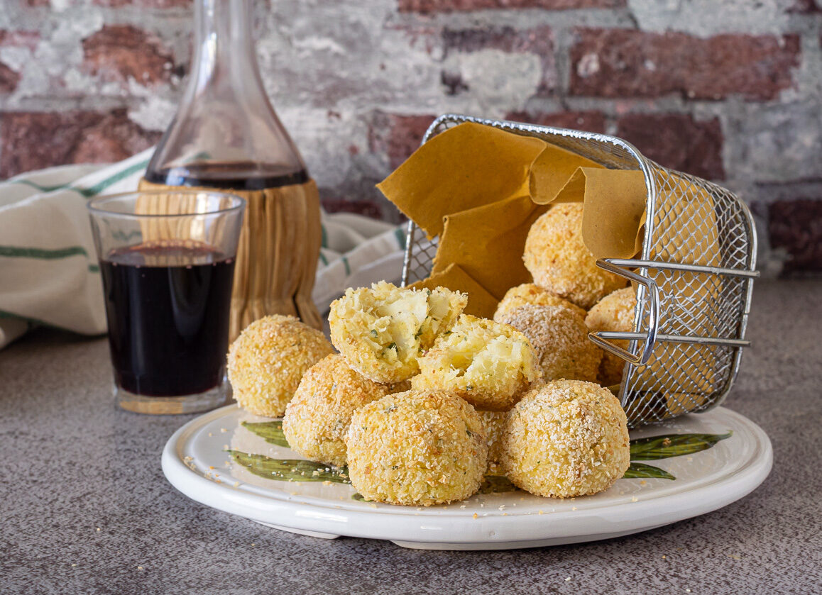 Almôndegas de bacalhau e batatas