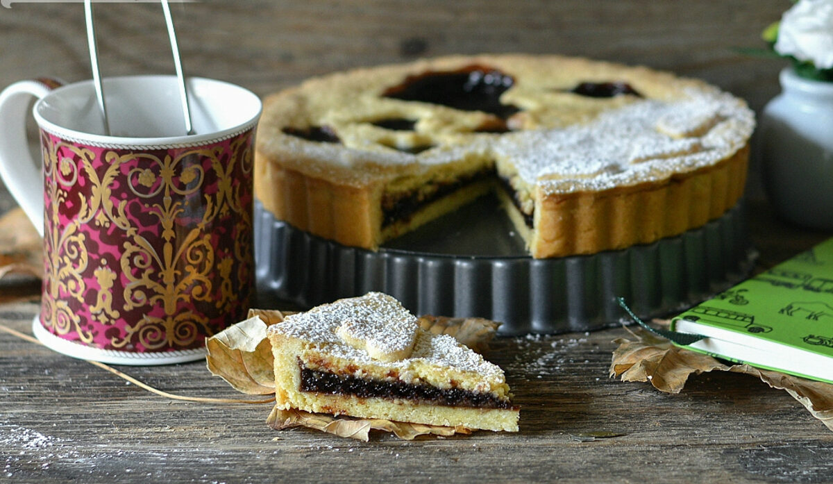 Crostata com geleia de cereja