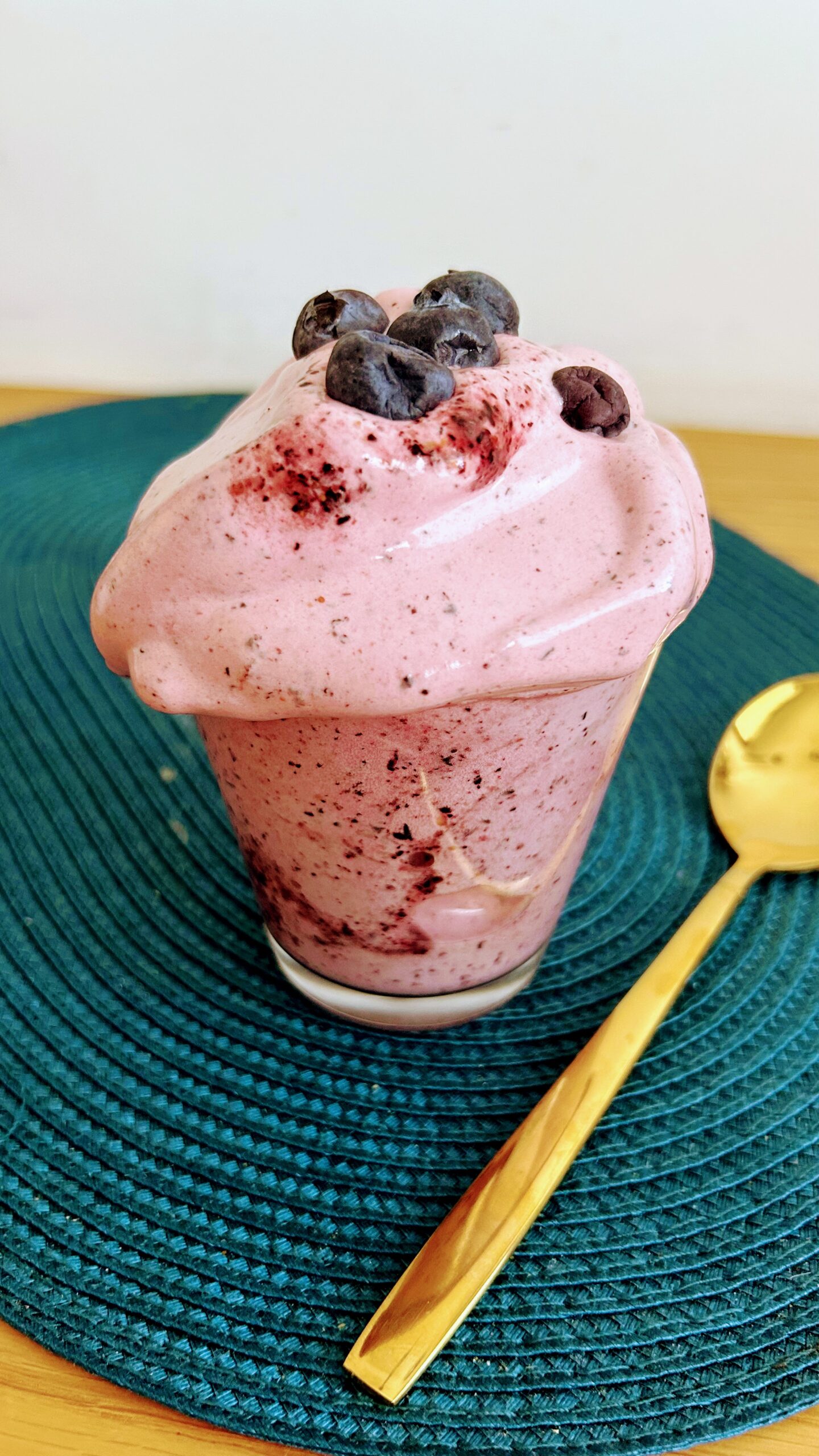 Espuma de frutas vermelhas (com Bimby)