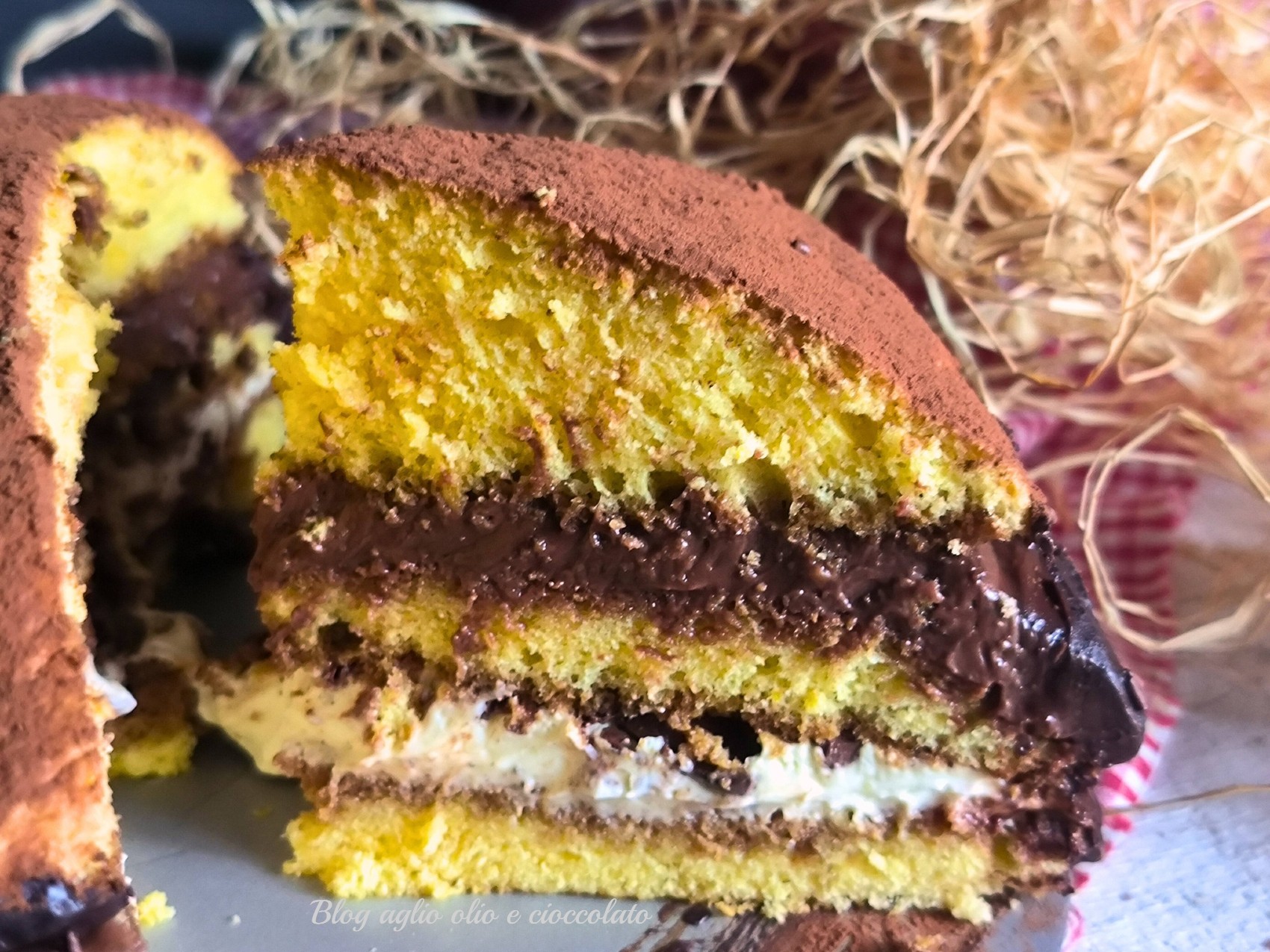 Bolo de coração Dia dos Namorados fofo e cremoso, com creme de mascarpone