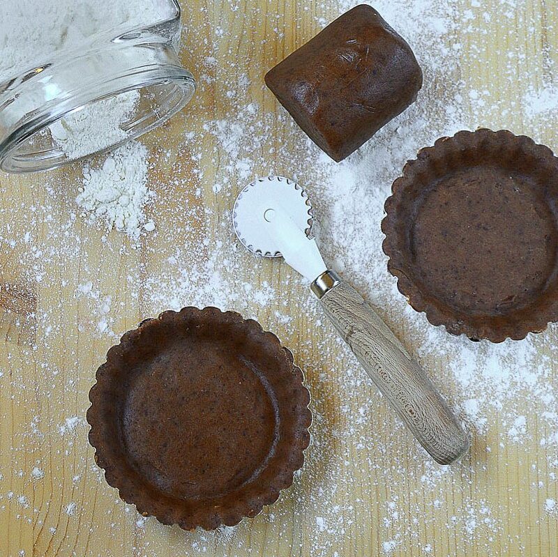 Pasta frolla de chocolate meio amargo e laranja