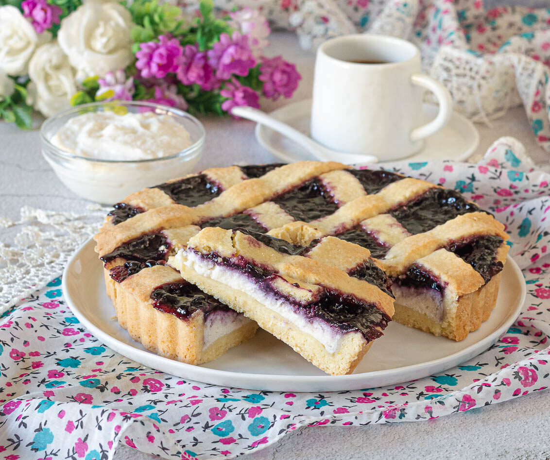 Torta de ricota e geleia