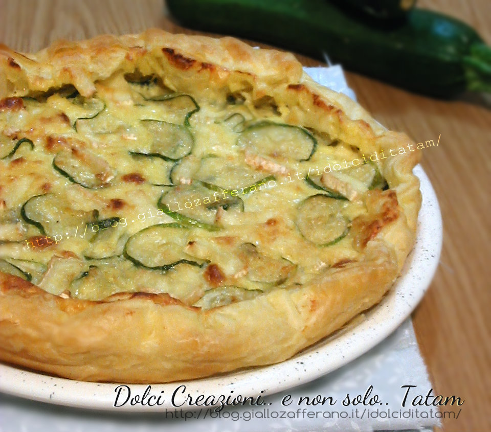 Torta salgada com abobrinha e brie