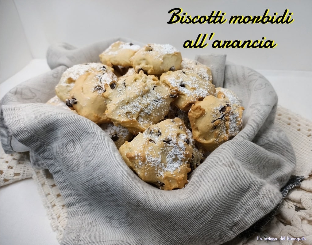 Biscoitos macios de laranja