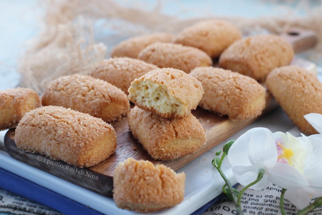 Biscoitos de leite caseiros sem manteiga crocantes por fora e macios por dentro os biscoitinhos da Nina