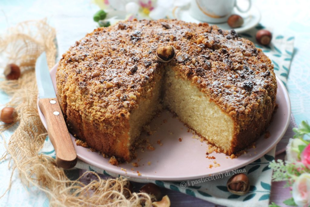 Bolo pena de avelãs, macio e perfumado, receita fácil e rápida para um doce bem fofinho como uma nuvem - os docinhos da Nina
