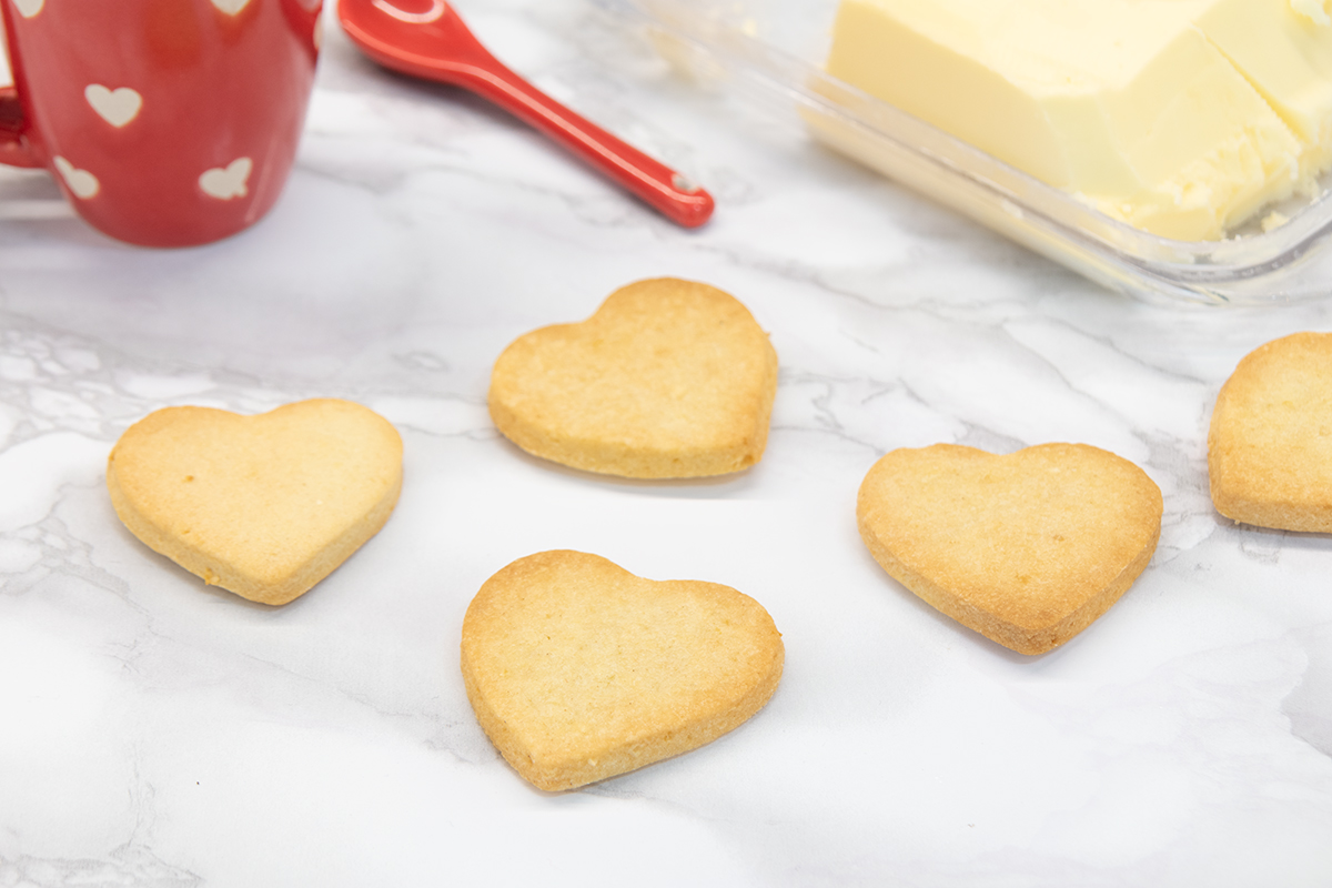 Biscoitos de manteiga na airfryer