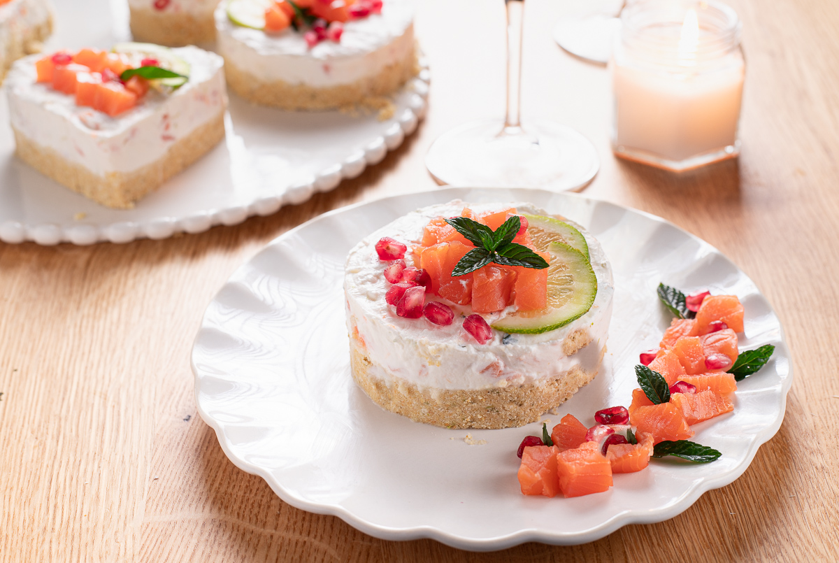 Mini cheesecake de salmão — entrada natalina deliciosa
