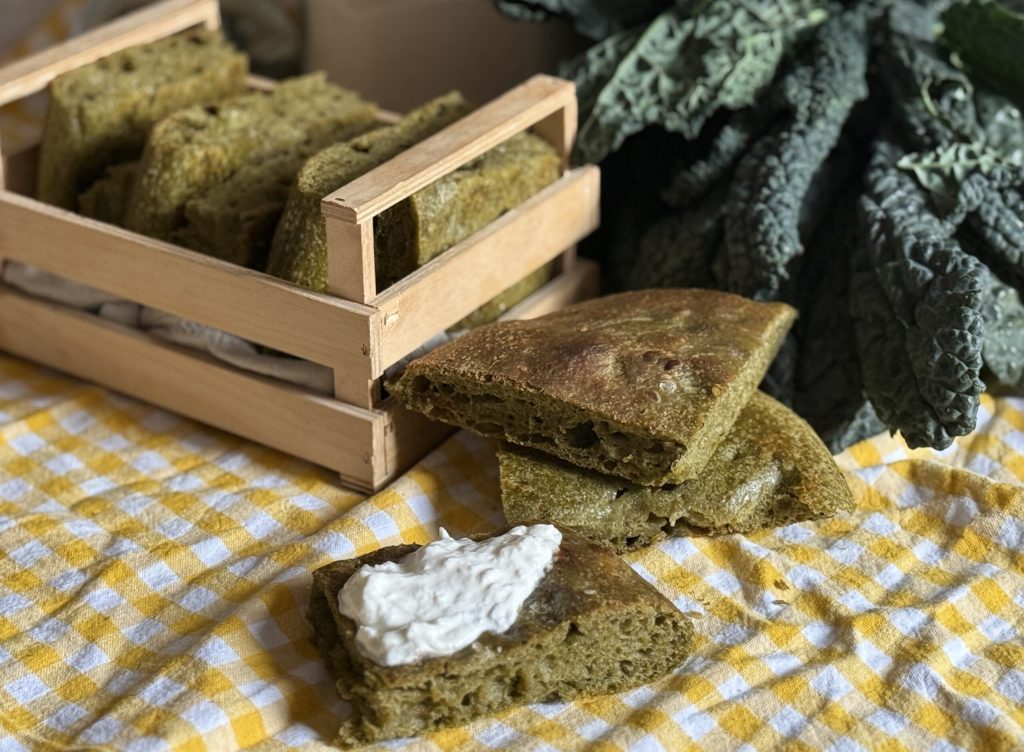 schiacciata de couve negra com fermento natural