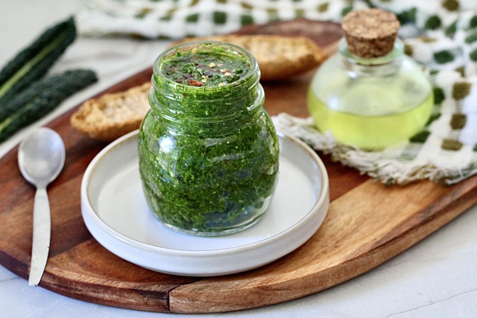 Pesto de couve negra com pimenta, o molho que você vai amar!