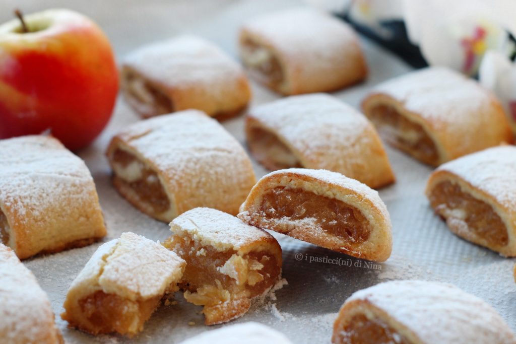 Mini strudel de massa frolla com maçãs caramelizadas receita i pasticcini di Nina