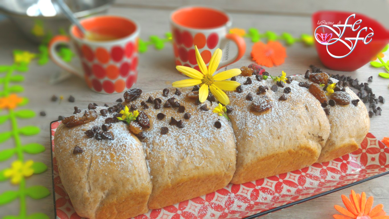 PANBRIOSCIATO VEGANO COM PASSAS E CHOCOLATE