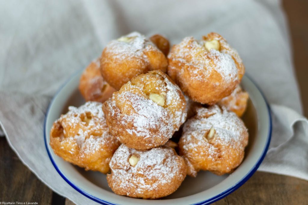 bignè de são josé em prato branco