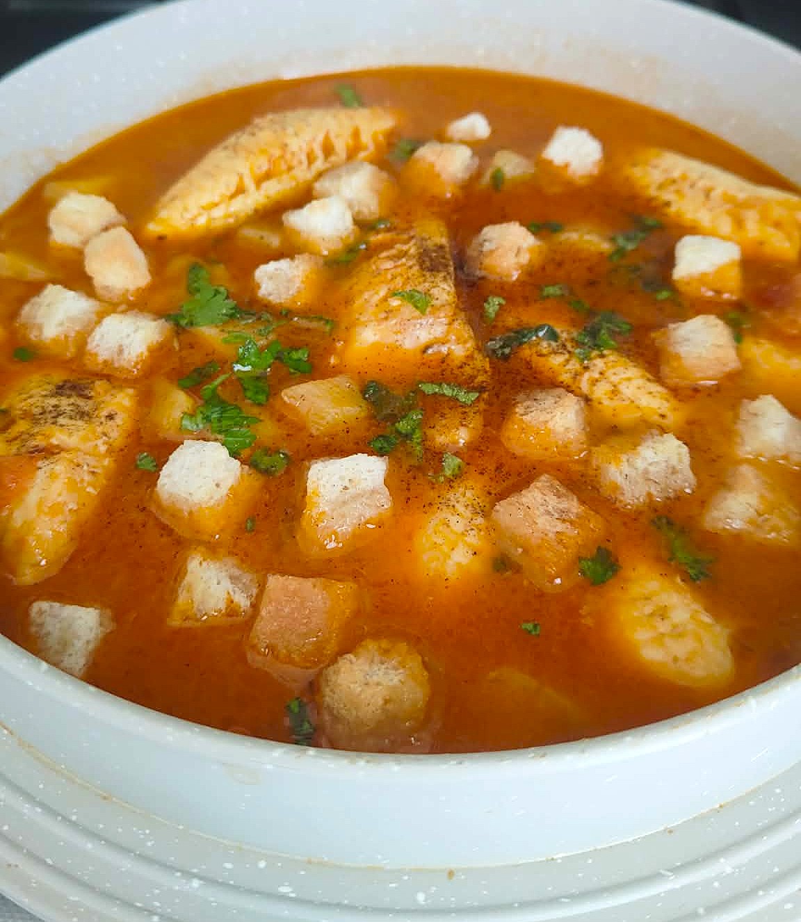 SOPA DE GALLINELLA-DO-MAR COM BATATAS