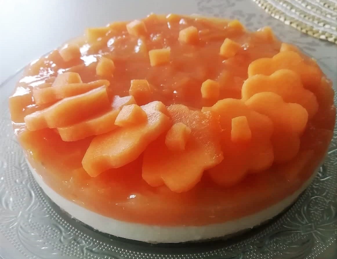 TORTA GELADA COM IOGURTE E MELÃO