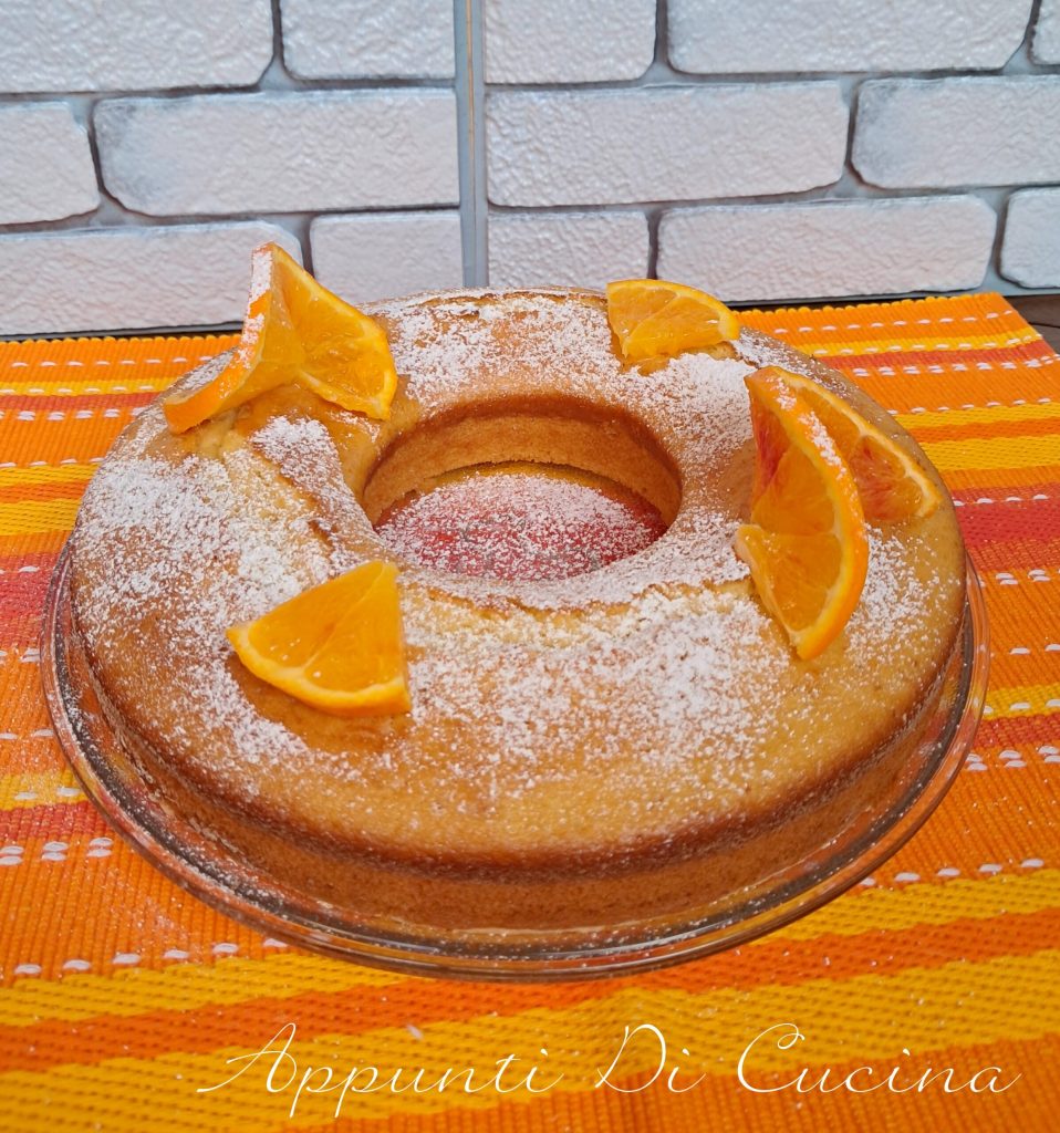 Bolo de água com laranja