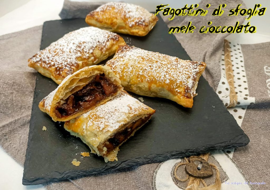 Fagotinhos de massa folhada com maçã e chocolate