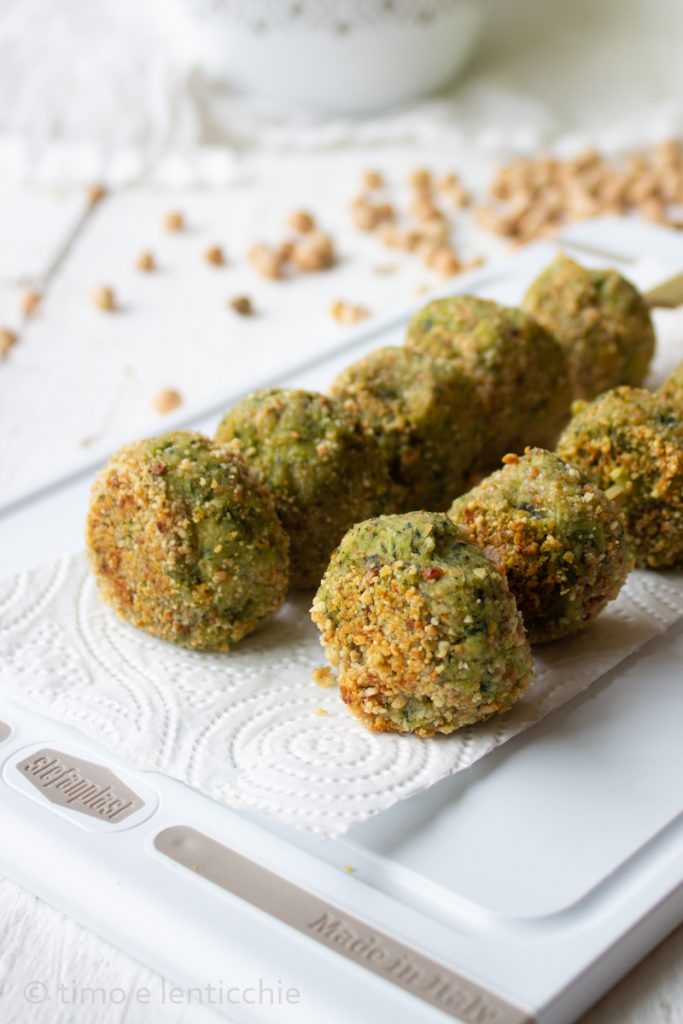 Polpette-ceci-e-puntarelle-2