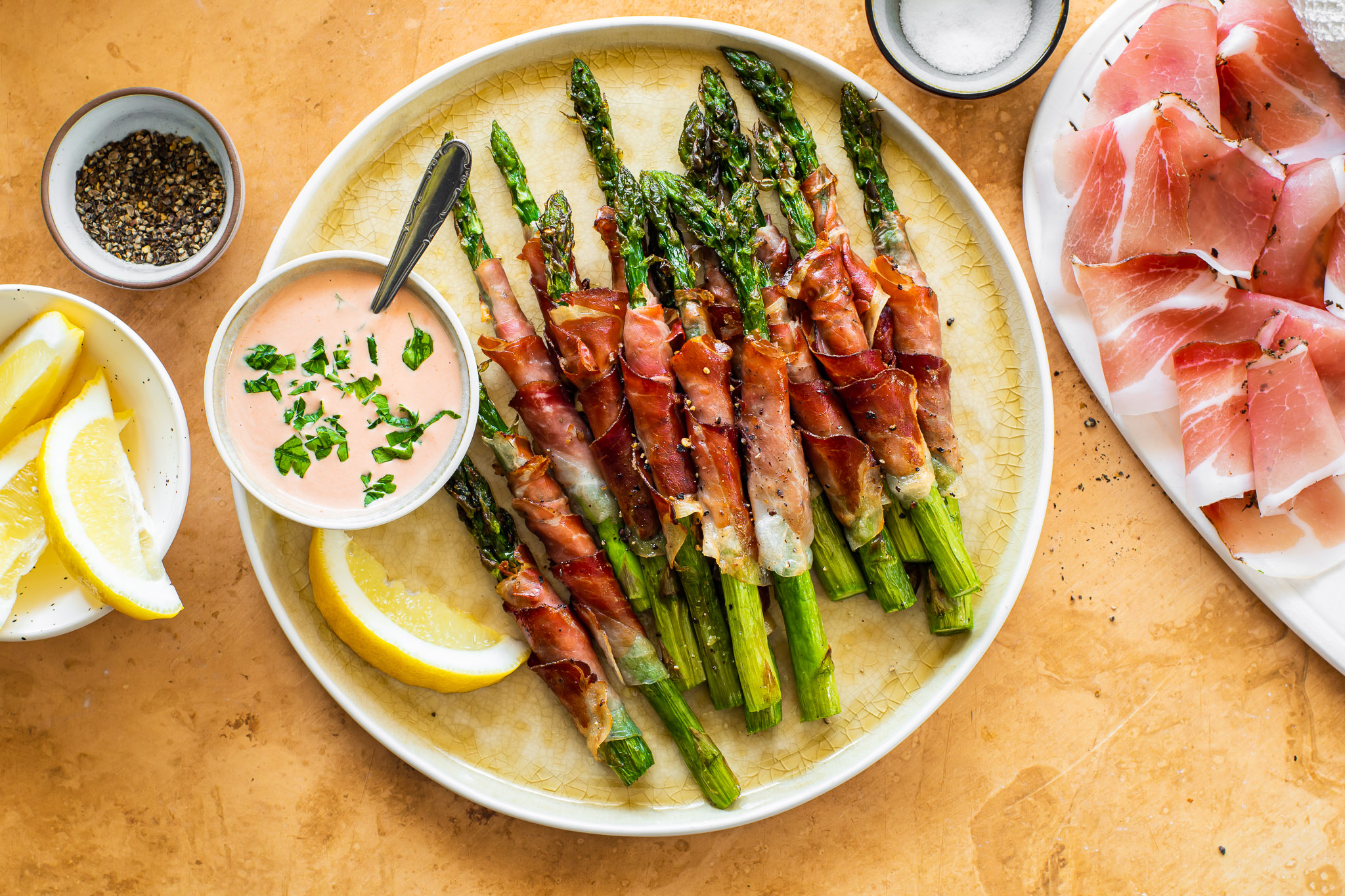 Aspargos na airfryer com Speck Alto Adige IGP