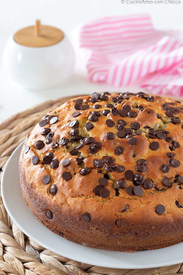 BOLO DE RICOTA E GOTAS DE CHOCOLATE