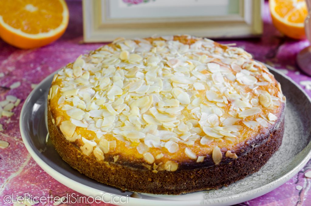 Bolo de ricota, amêndoas e cítricos