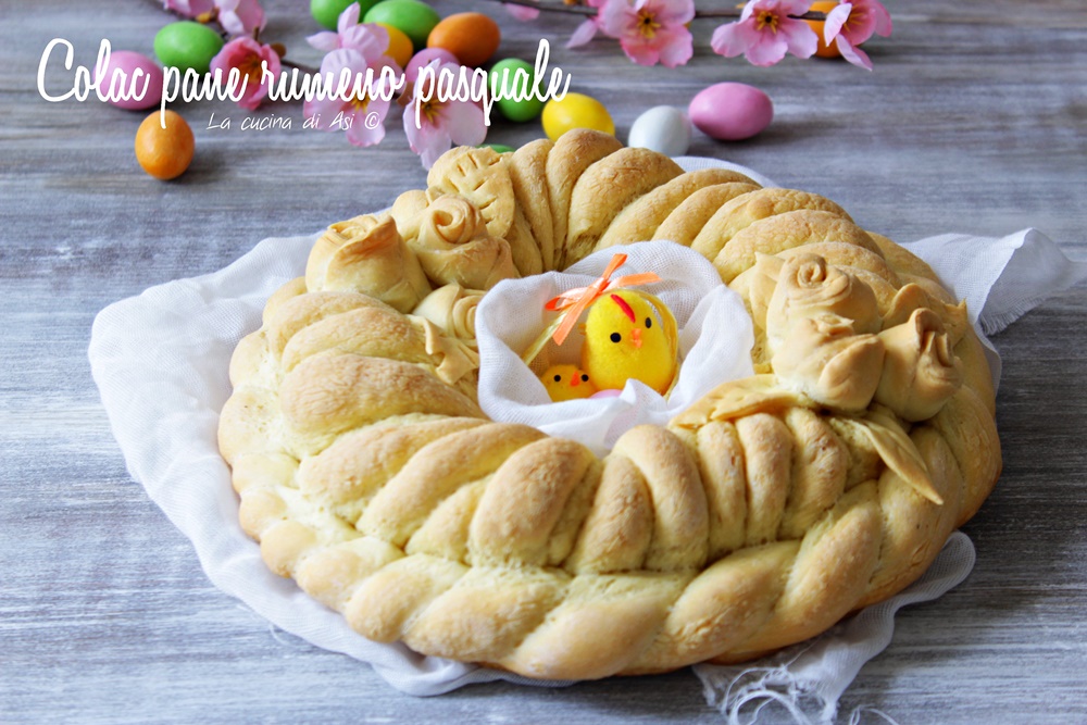 COLAC pão romeno de Páscoa