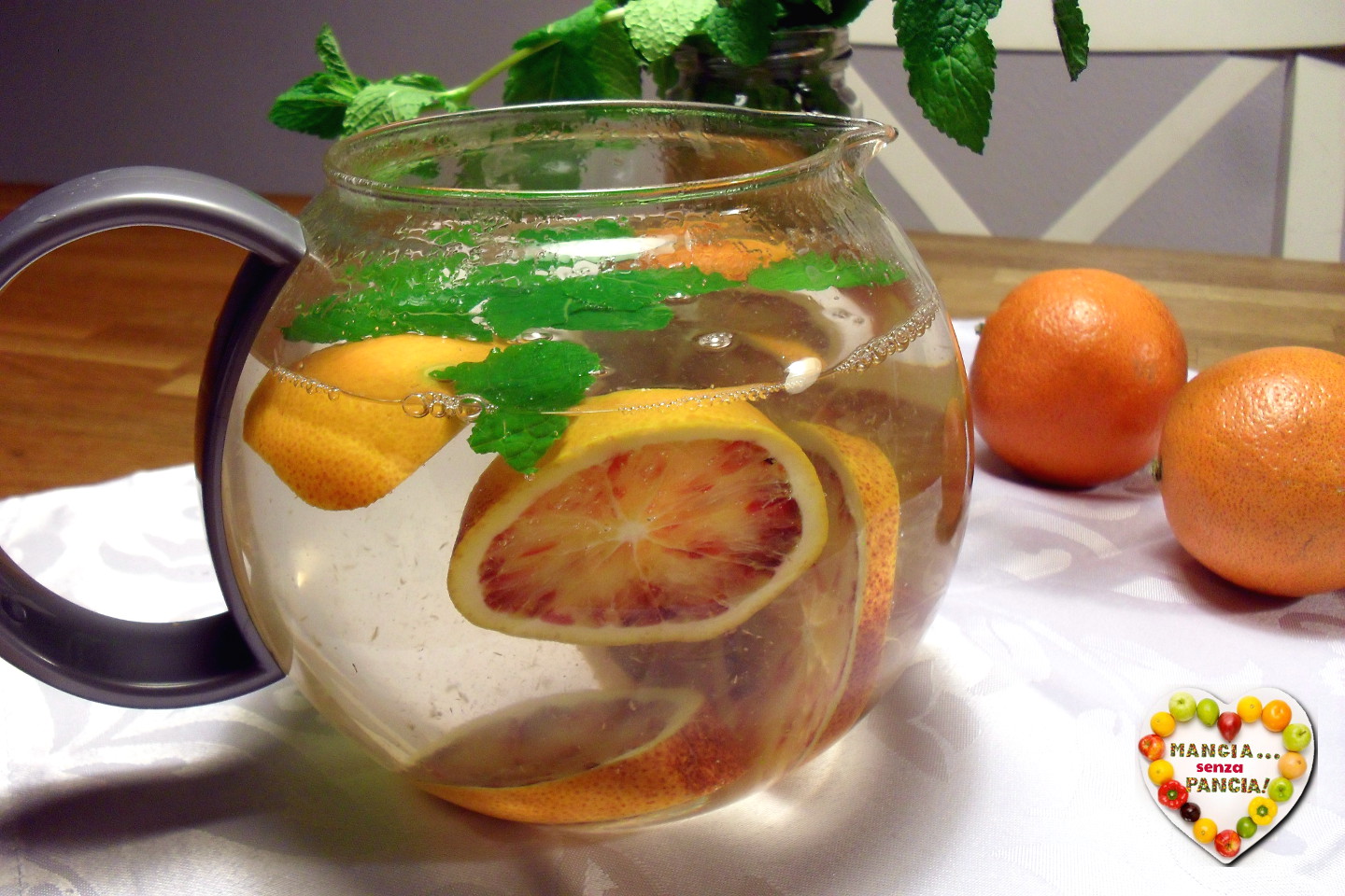 Chá digestivo de hortelã e laranja