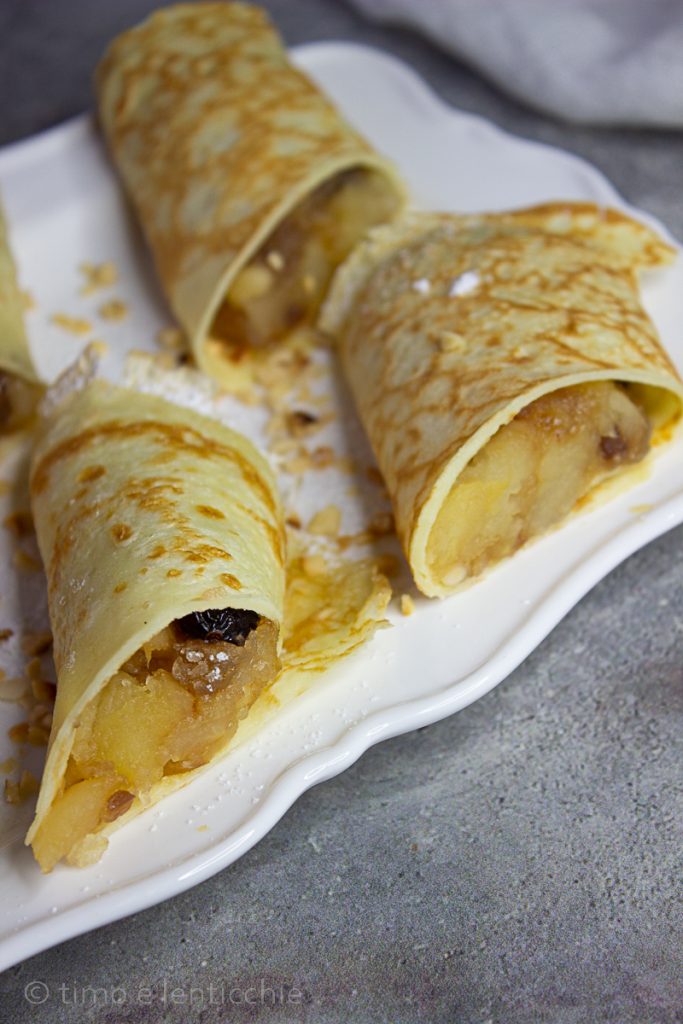 Crepes recheadas com strudel