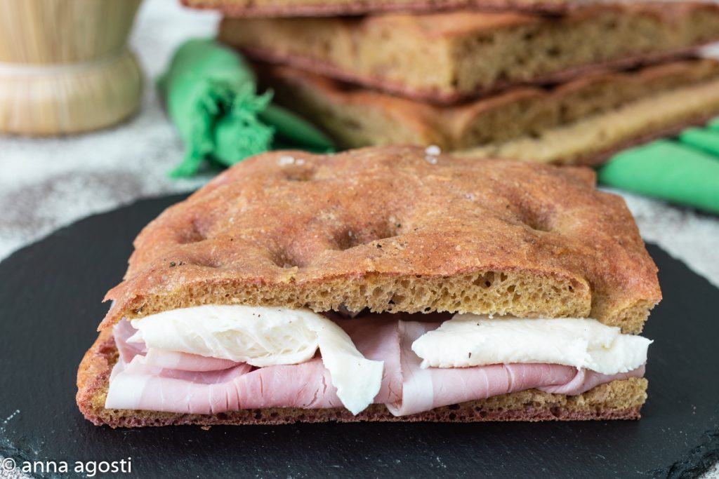 Focaccia de beterraba com massa direta