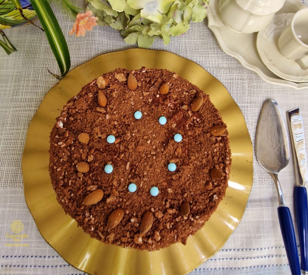 Bolo de colomba reaproveitado: com creme de chocolate