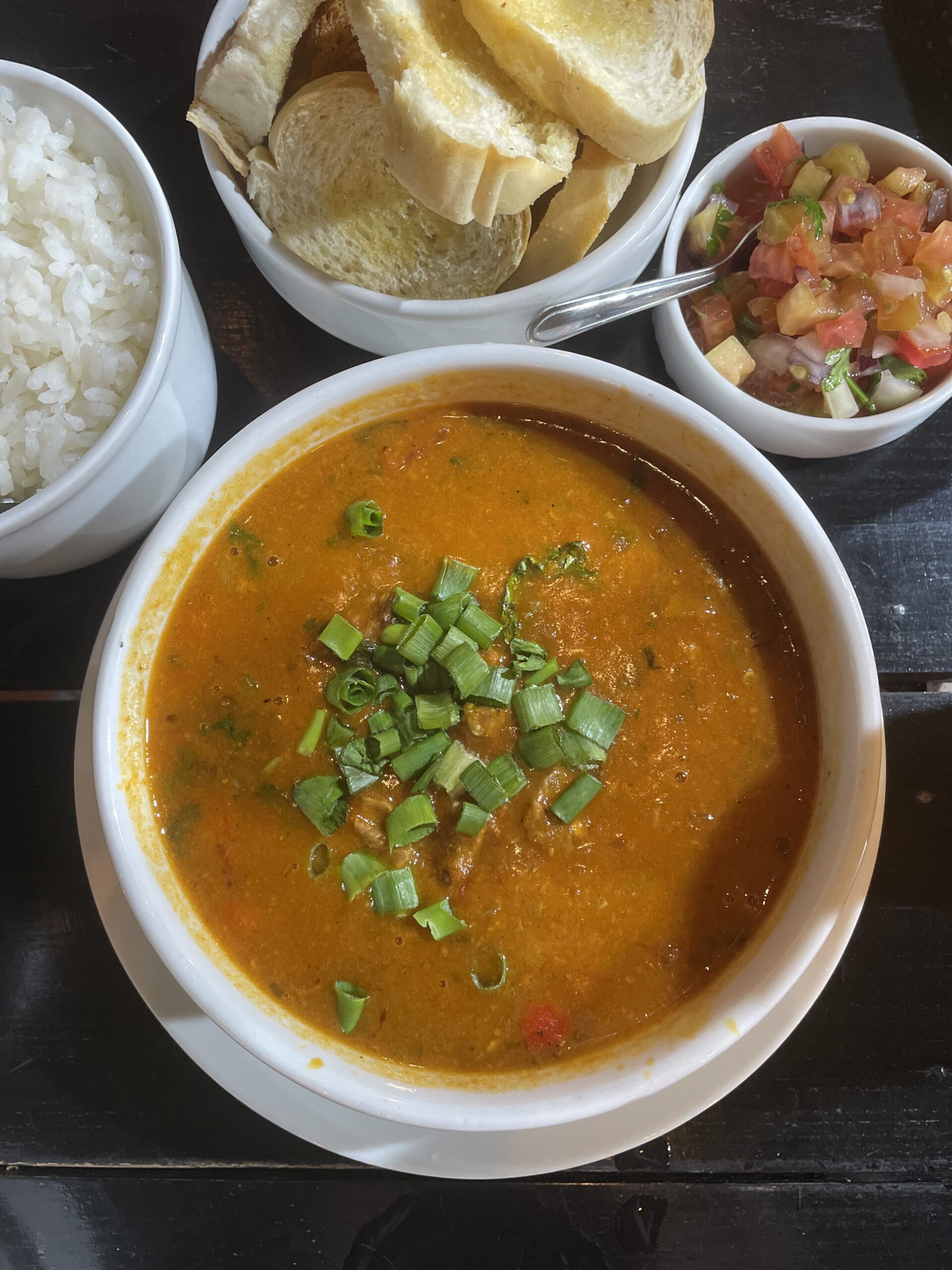 Moela ao Molho: guisado de moelas de frango à baiana