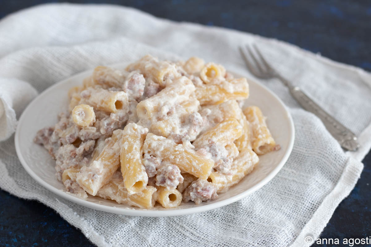 Macarrão alla norcina