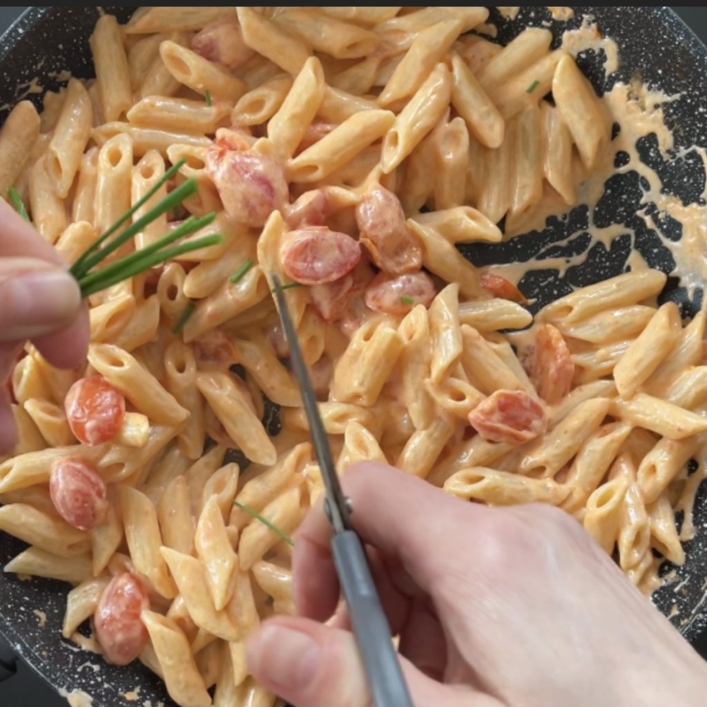 Macarrão com tomatinhos e Philadelphia
