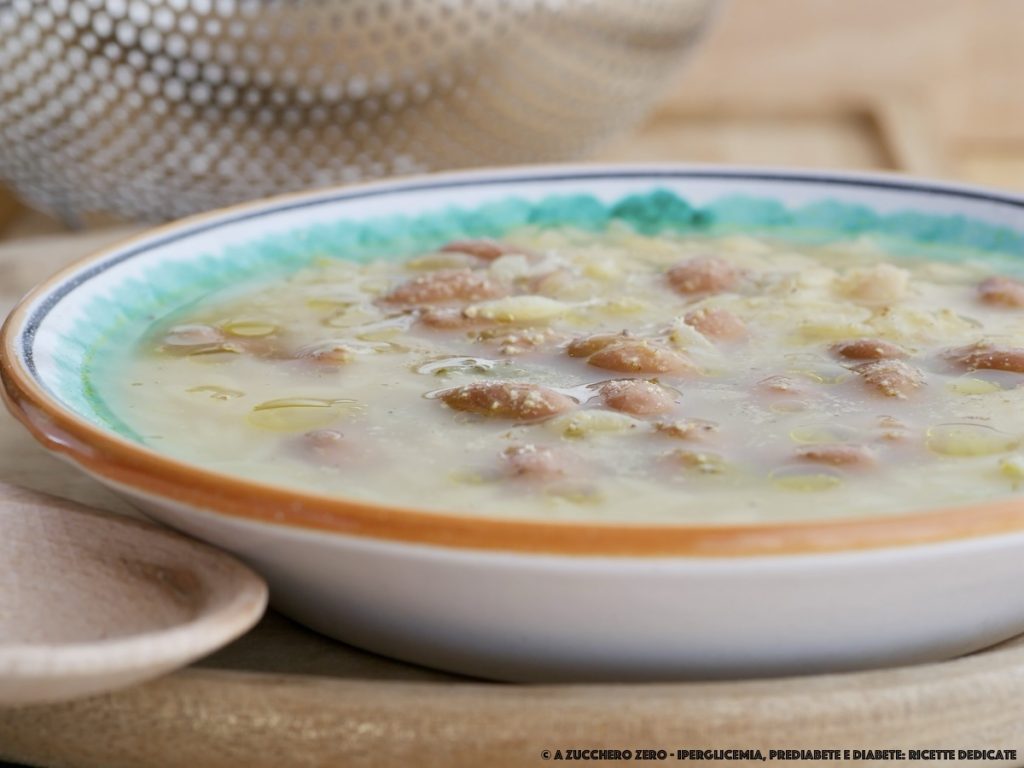 Macarrão com feijão no caldo | receita simples