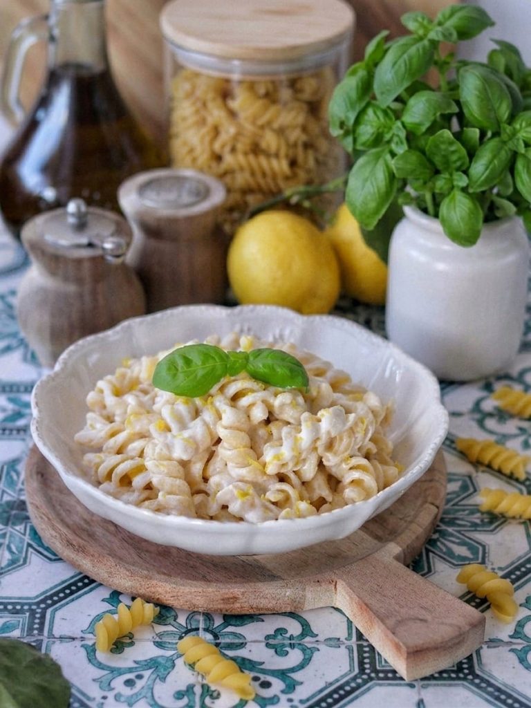 Massa com ricota e limão