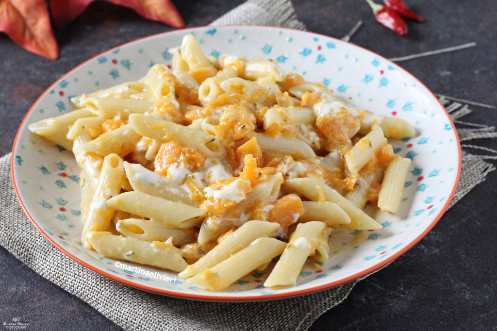 Pasta com abóbora e stracchino