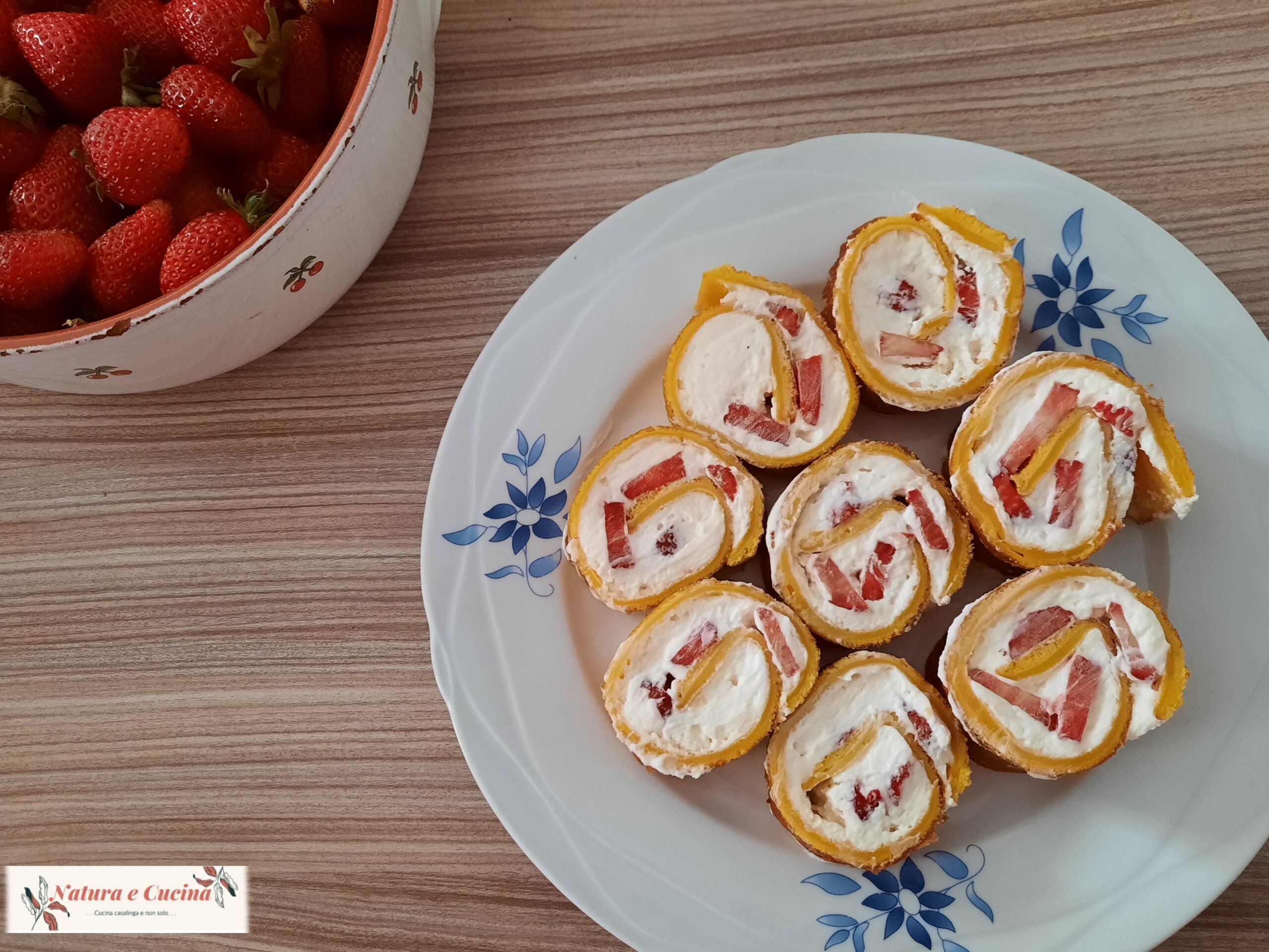 Rolinhos de cheesecake de morango