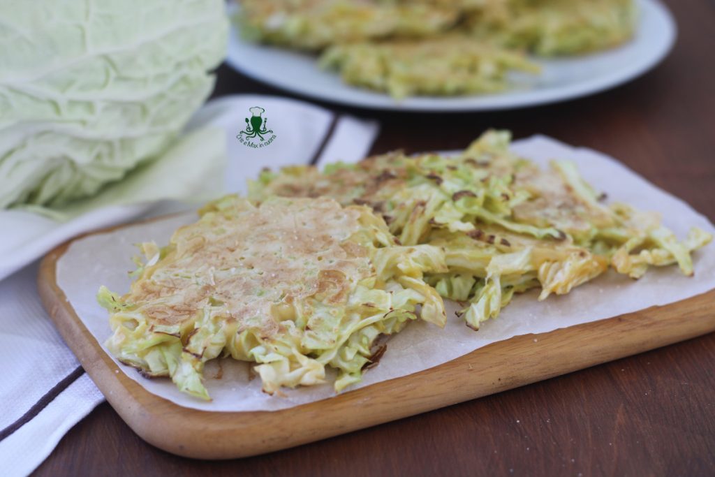 Rosti di cavolo cappuccio croccante in padella1