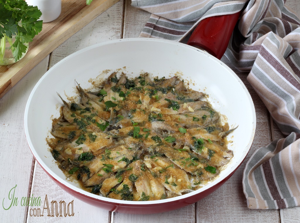 Anchovas na assadeira à napolitana