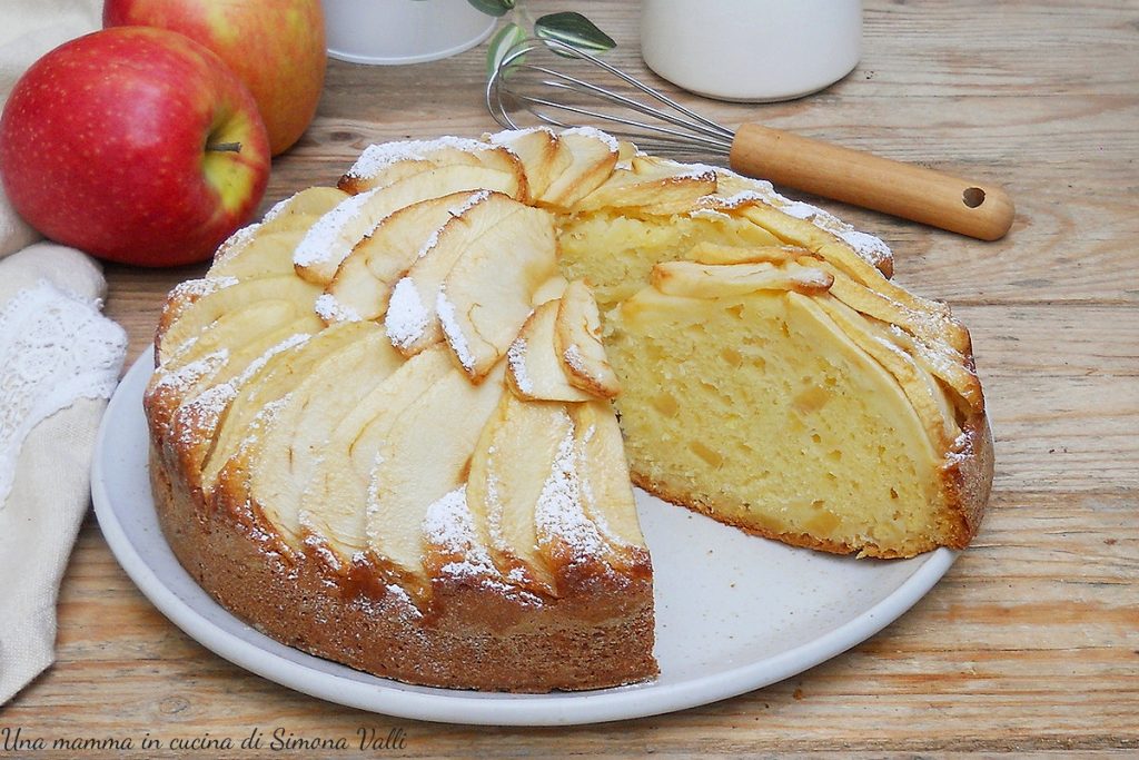 bolo de maçã macio e úmido