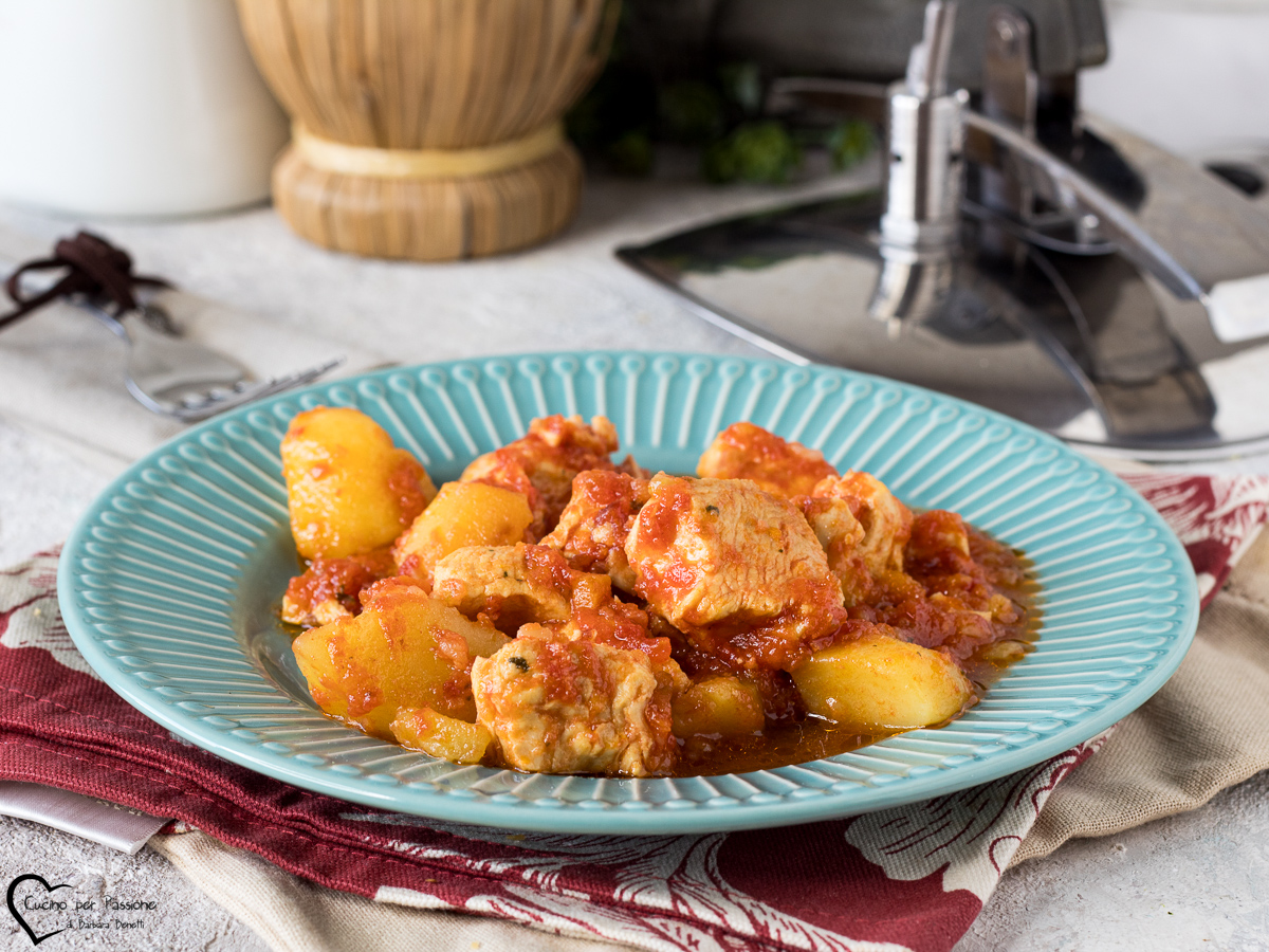 ENSOPADO DE FRANGO NA PANELA DE PRESSÃO