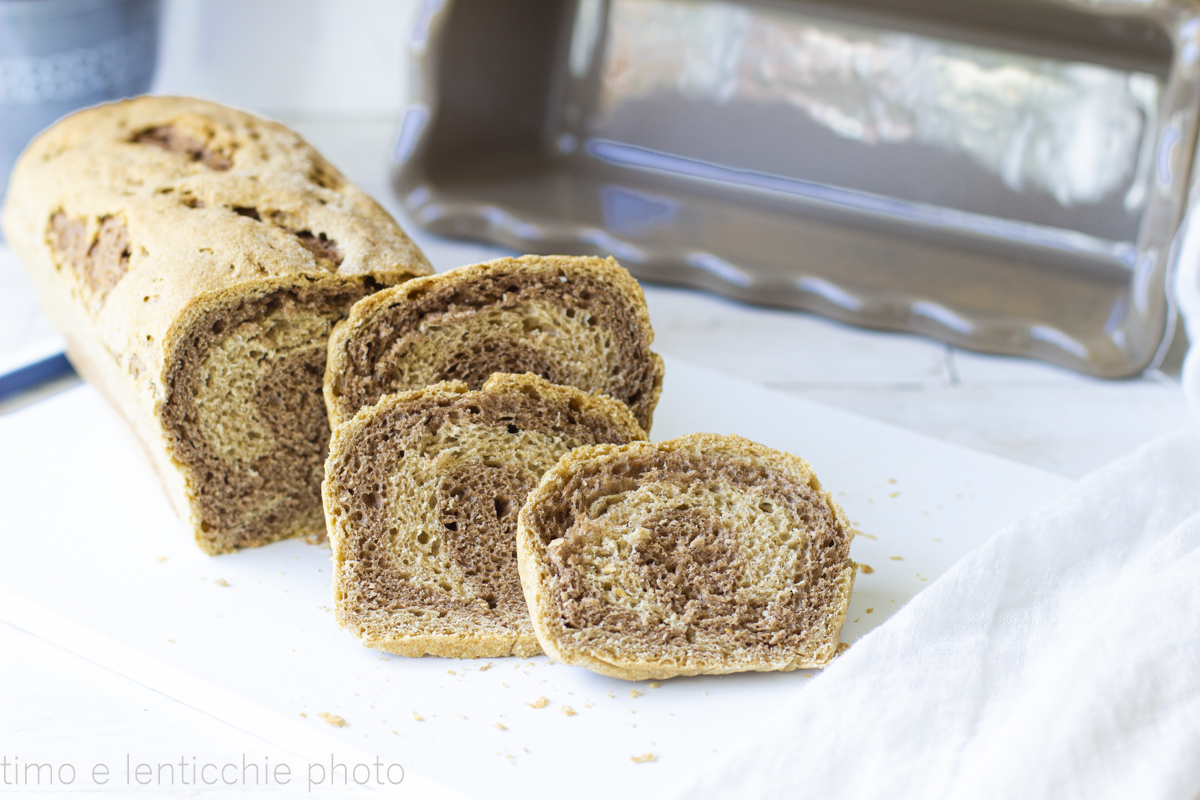 Fatias biscoitadas bicolor de camomila