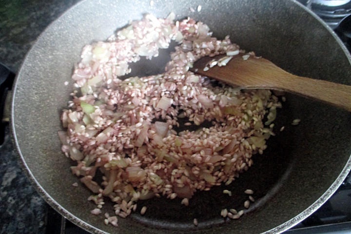 Risoto radicchio e nozes vegano preparação, Mangia senza Pancia