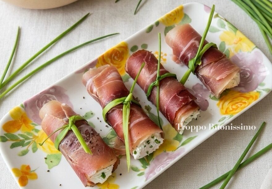 Rolinhos de speck e queijo de cabra: a ideia para um almoço rápido e saudável em 5 minutos