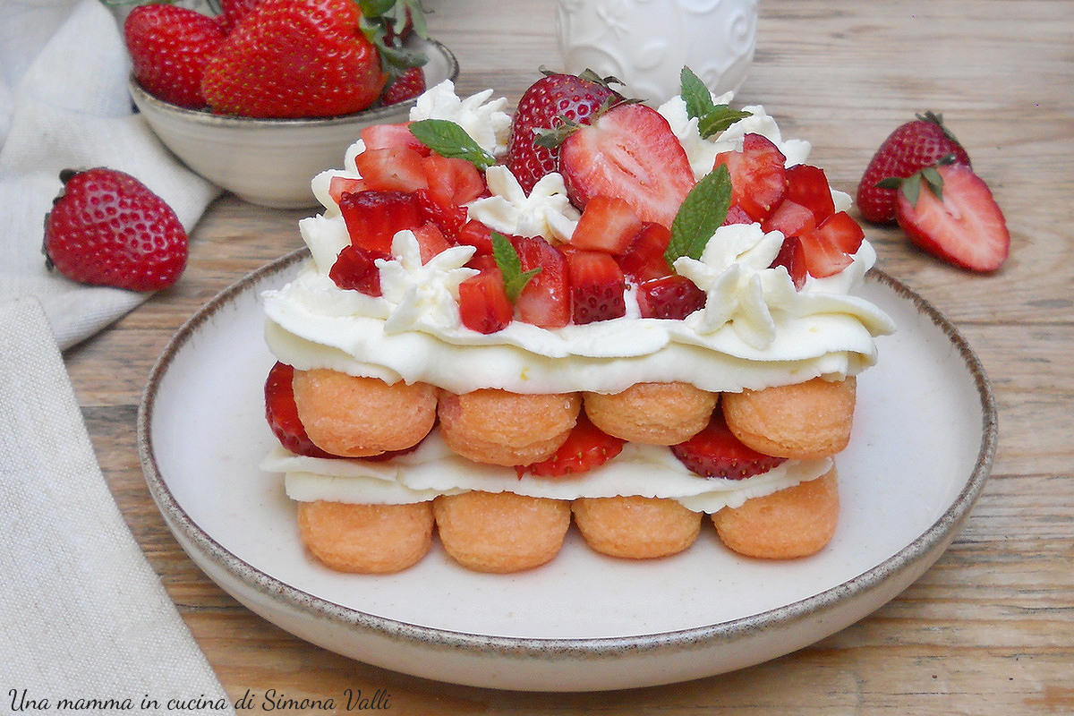 Tiramisù de morango sem ovos - Receitas Deliciosas