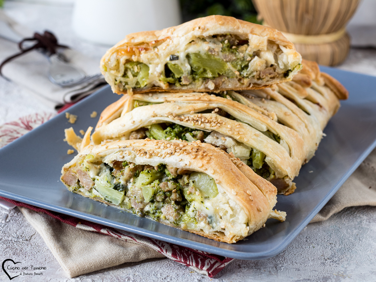 TORTA SALGADA DE BRÓCOLIS E LINGUIÇA